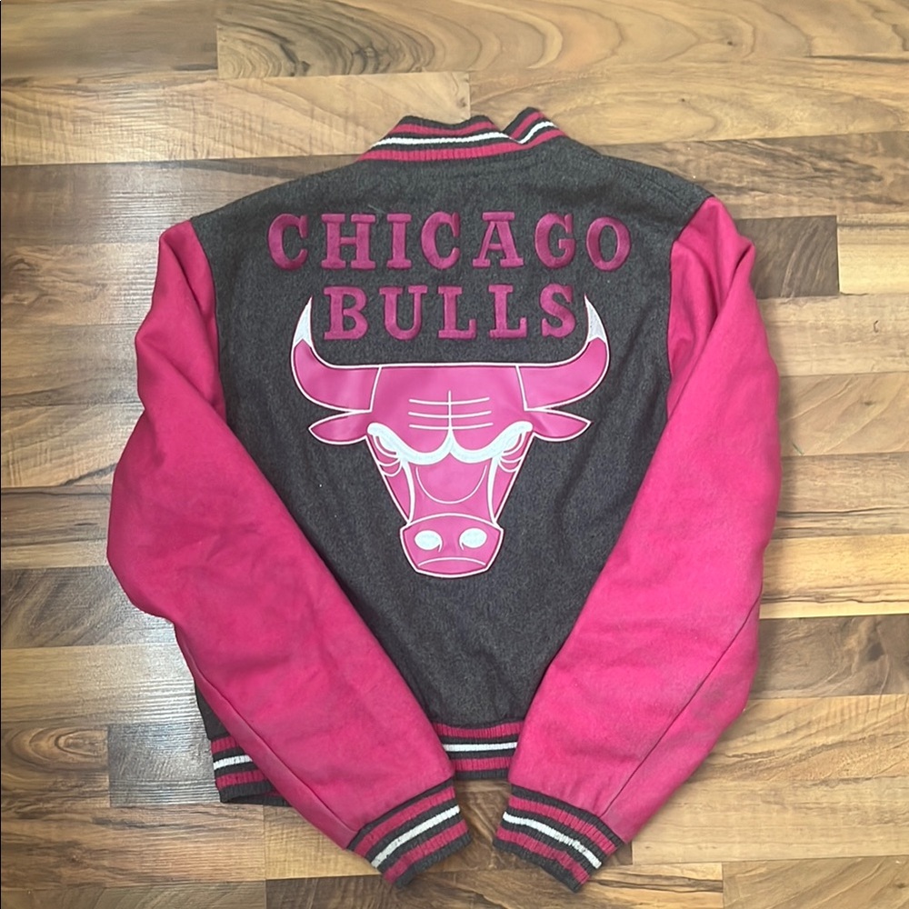 Chicago Bulls Pink and Gray Varsity Jacket - Picture 3 of 3